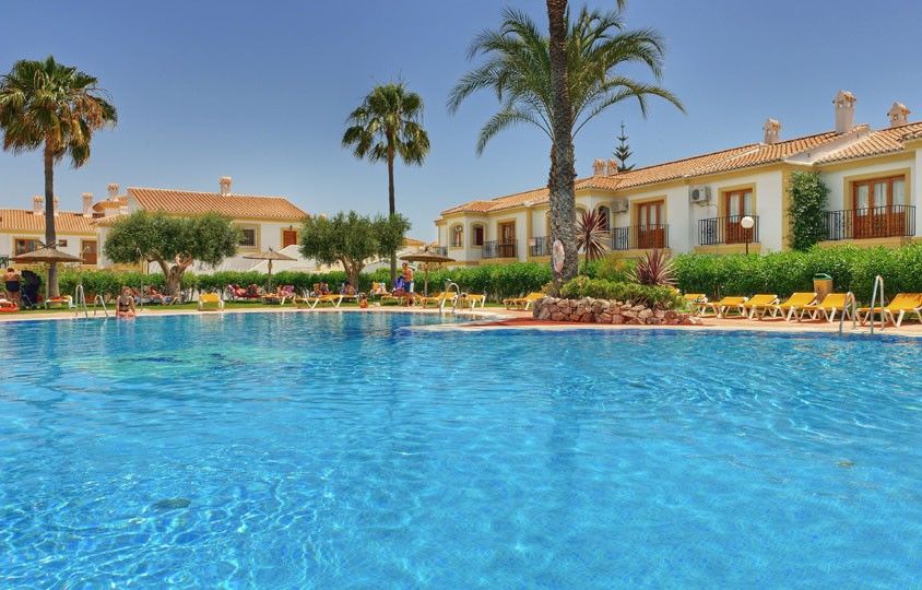 Infinity Beach Resort مْبيرا المظهر الخارجي الصورة