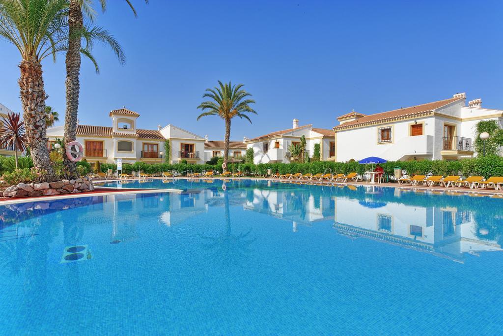 Infinity Beach Resort مْبيرا المظهر الخارجي الصورة