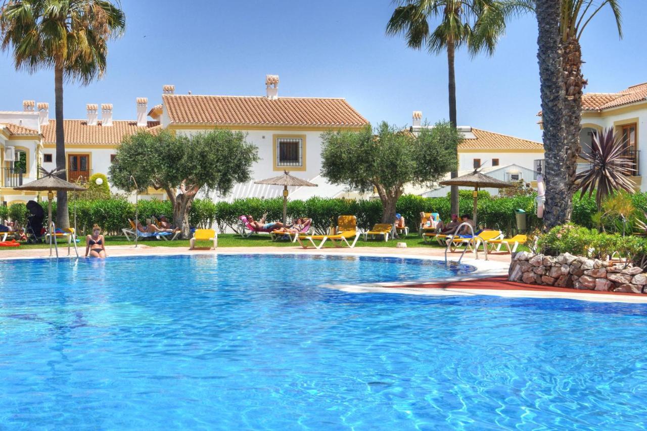 Infinity Beach Resort مْبيرا المظهر الخارجي الصورة